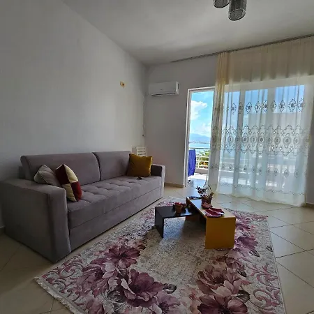 Sunshine Apartment